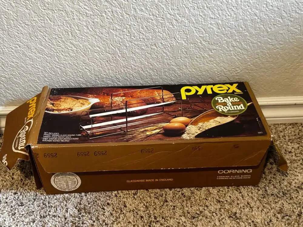 New Pyrex Bake A Round Glass Baguette Baking Tube Corning 990 Box & Instructions